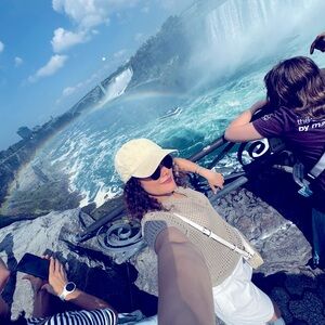 Meet your Posher, Athena